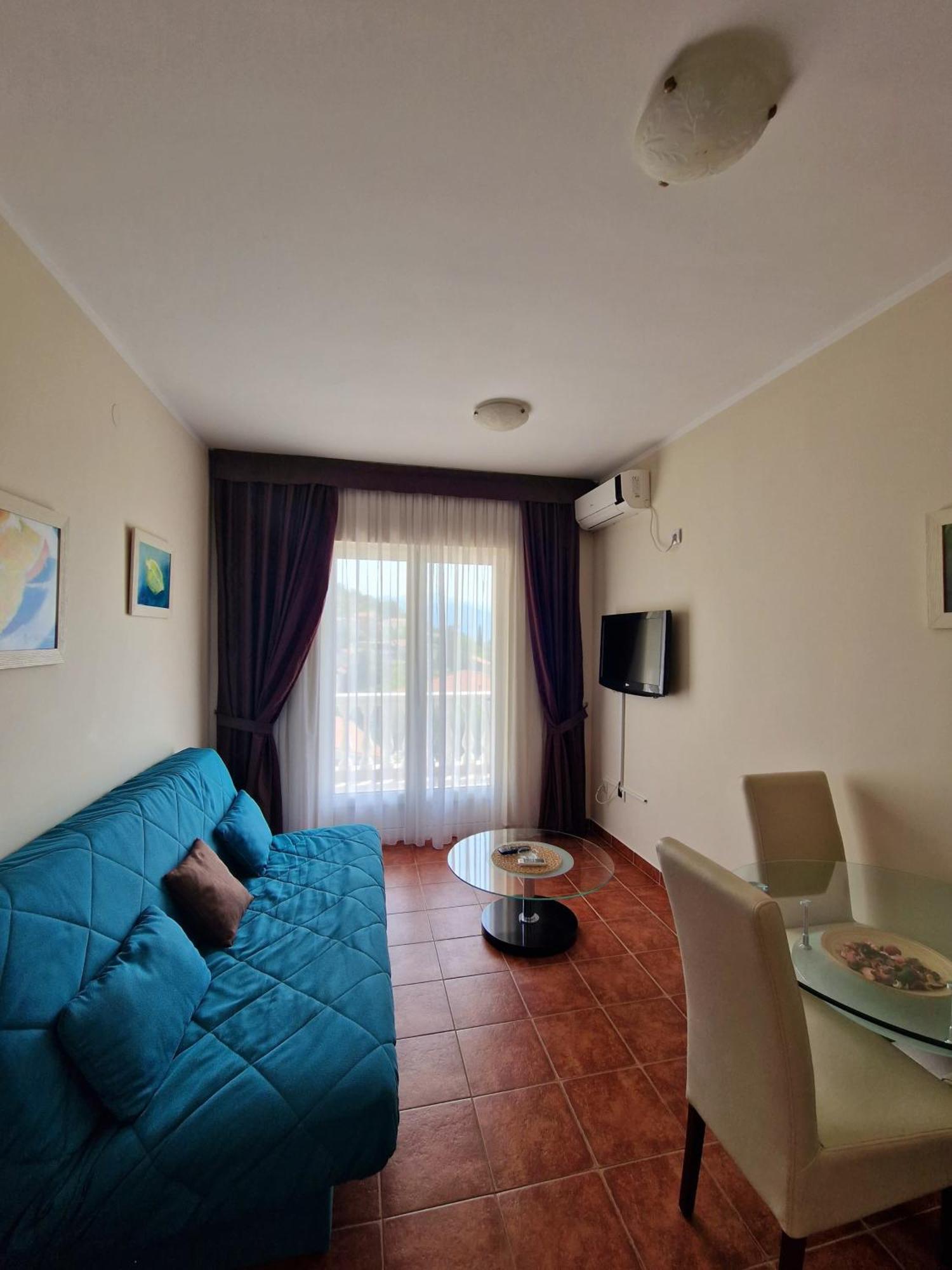 Monte Aria Panorama Suites Херцег-Новий Номер фото