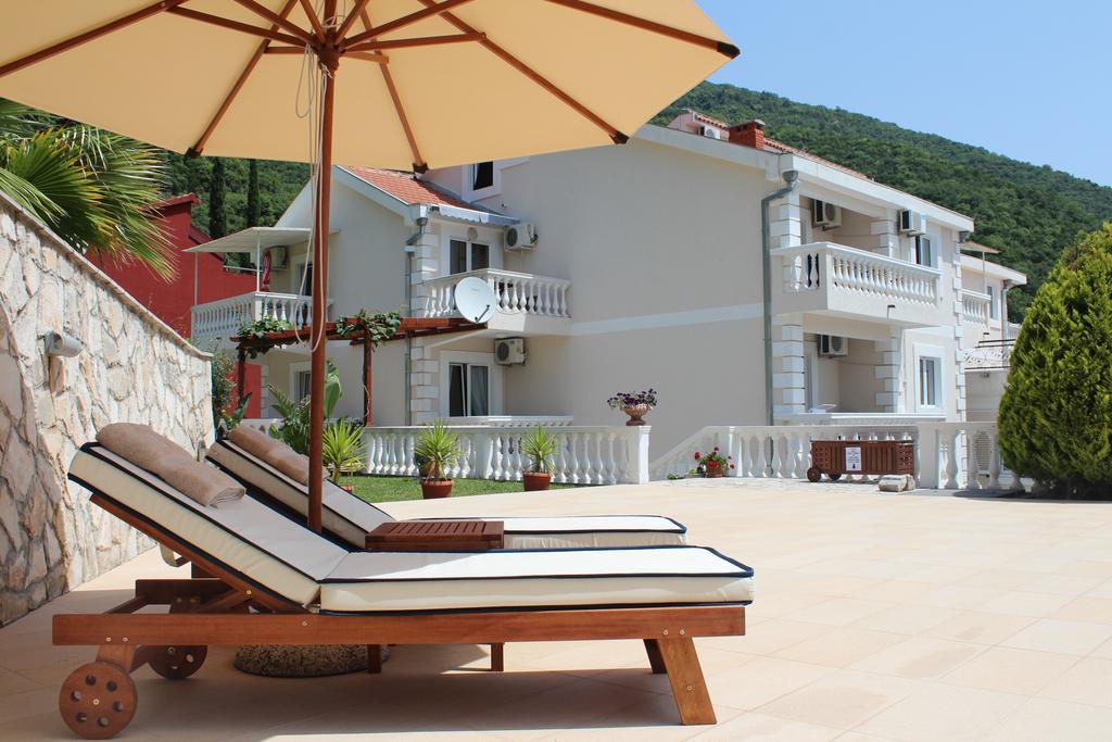 Monte Aria Panorama Suites Херцег-Новий Екстер'єр фото